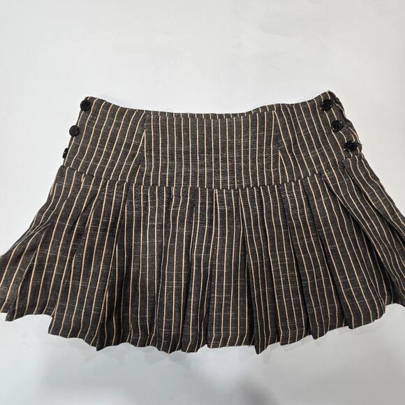 Superdown Brinley Skirt Set in Black Multi - Picture 8 of 8